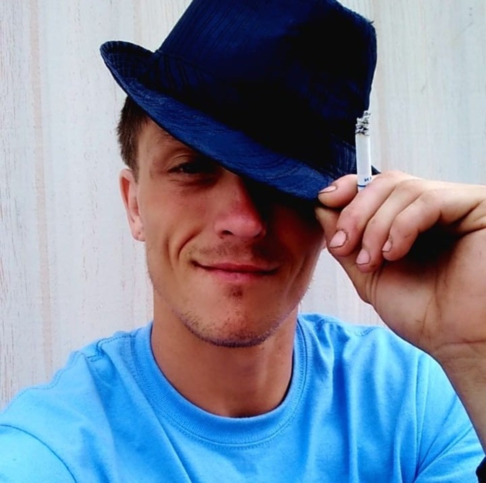 Meet your Posher, Dustin lee